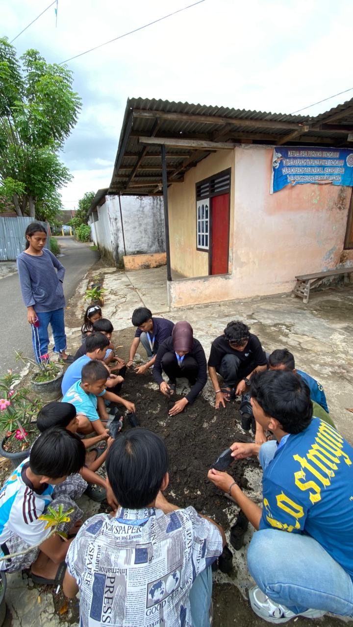 KKN-T DAY 4 KELOMPOK 1 PENGOLAHAN PROKER UNGGULAN 